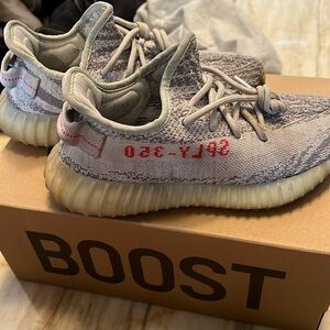 Adidas Yeezy blue tint boost 350 size US 6 men’s baby blue used condition